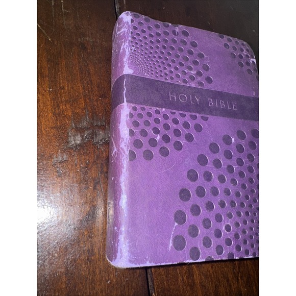 Holy Bible NIV pocket size purple duo tone cover - Picture 2 of 6